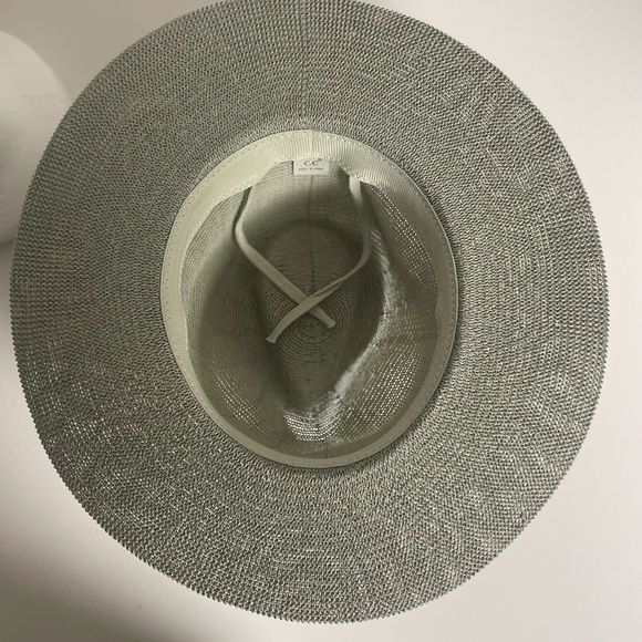 Stylish Gray Women's Hat - Picture 9 of 13